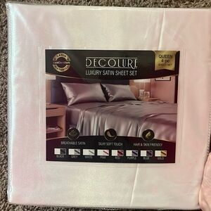 Luxury satin sheet set